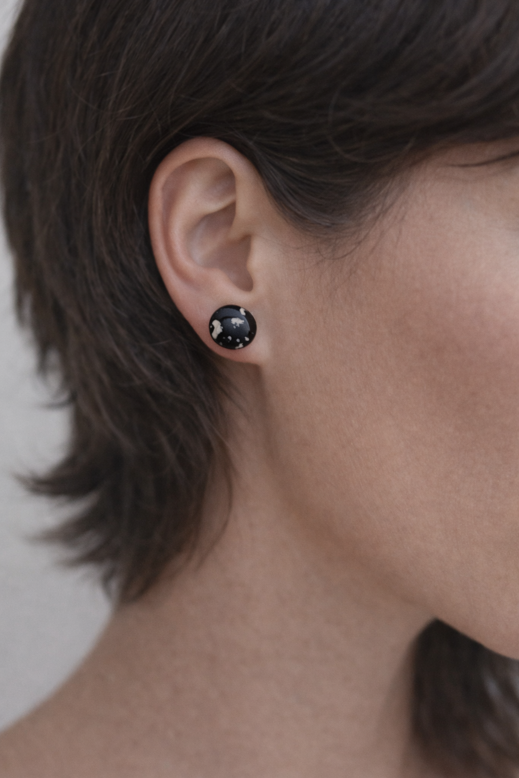 Moonstone Midi Black