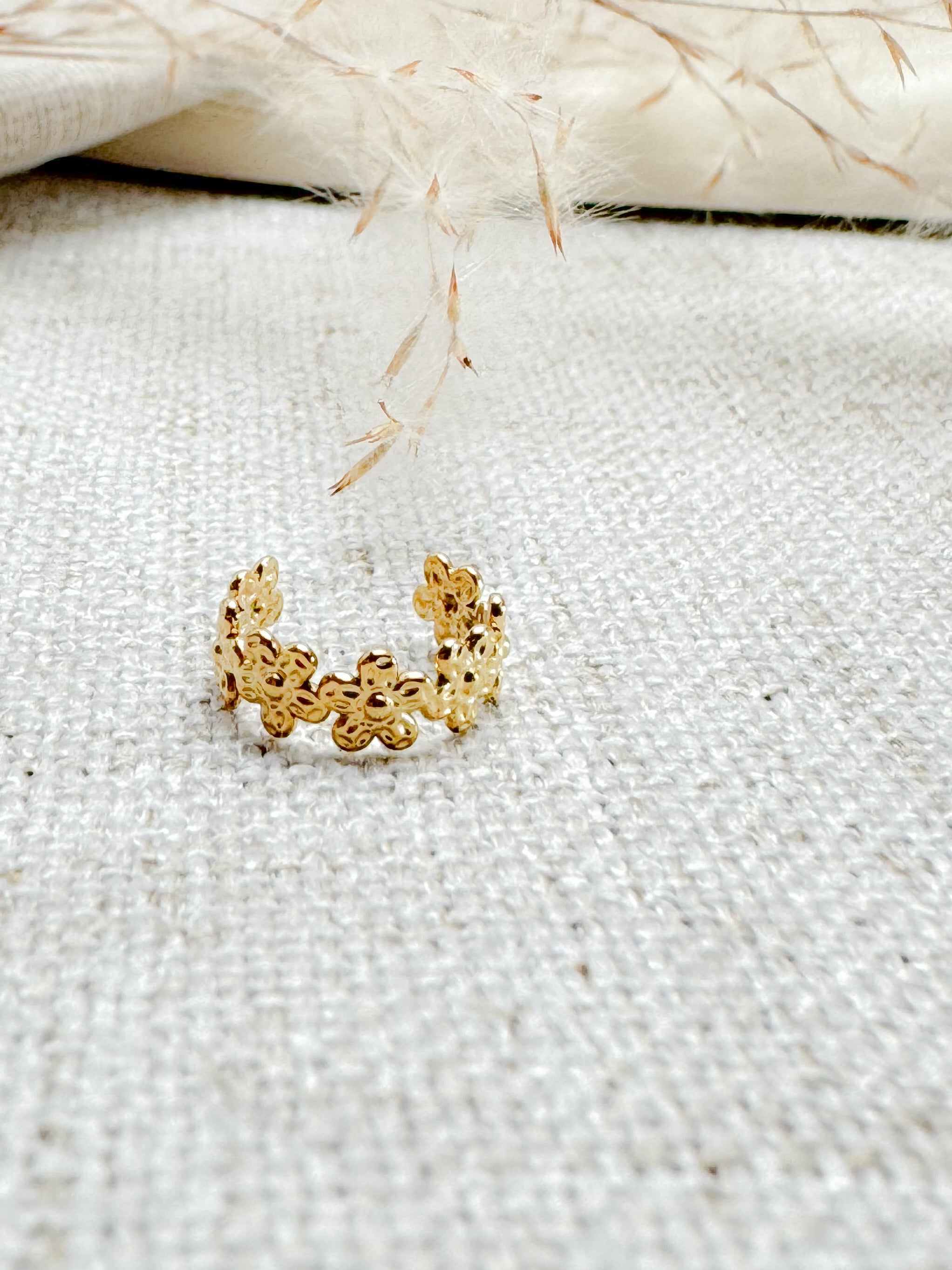 Flower Earcuff