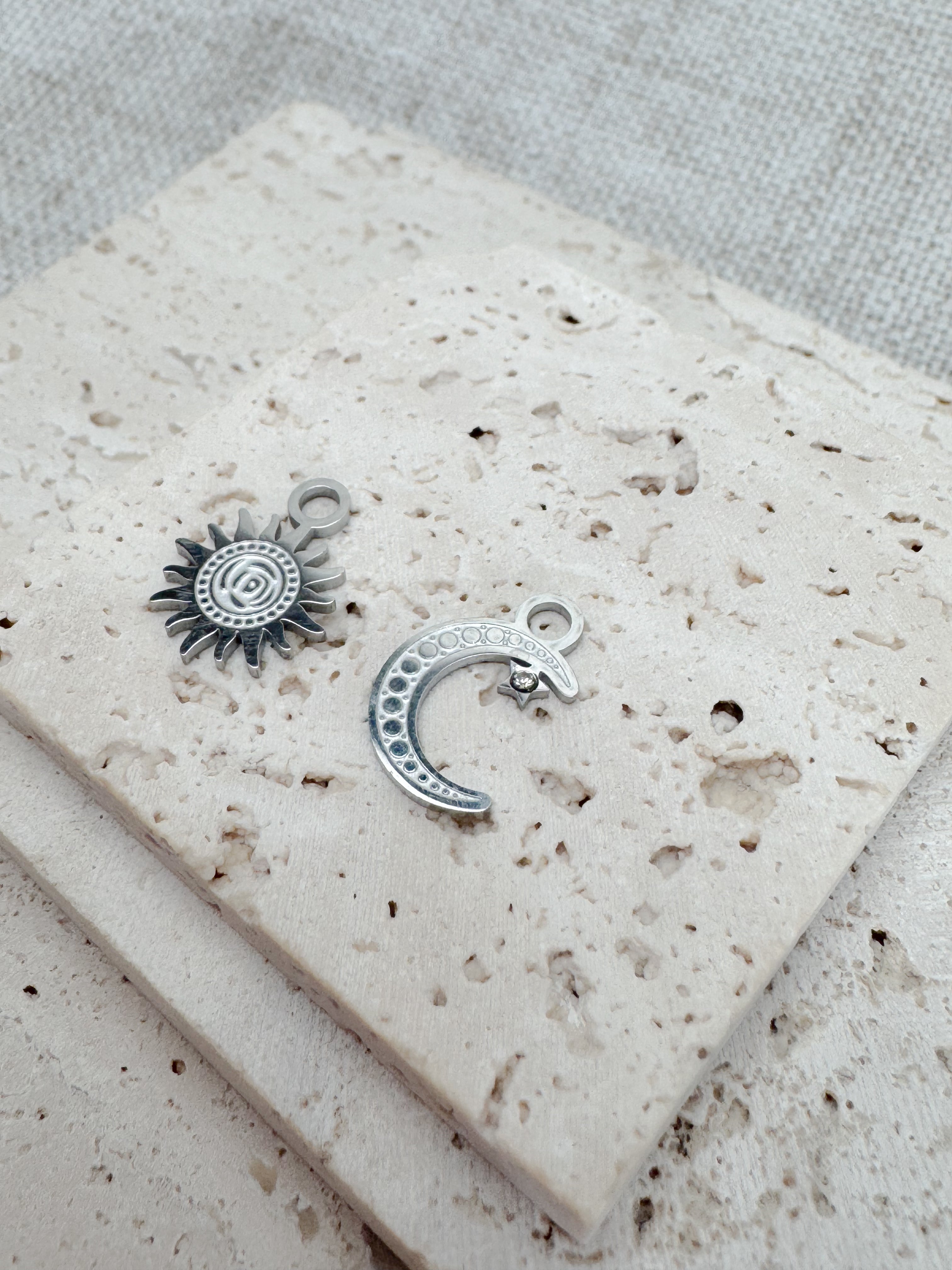 Charms Sonne Mond