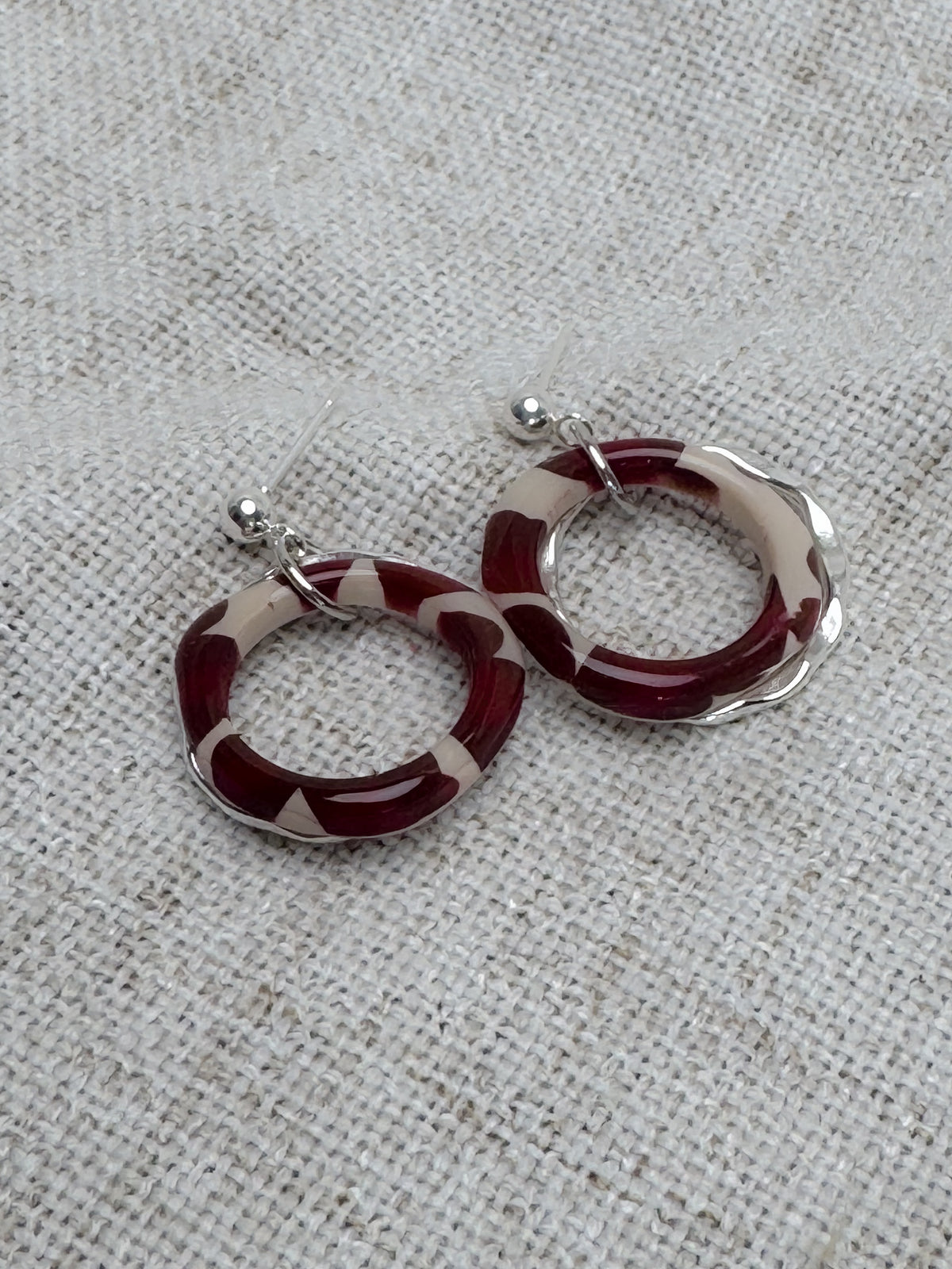 Burgundy Leo Silver