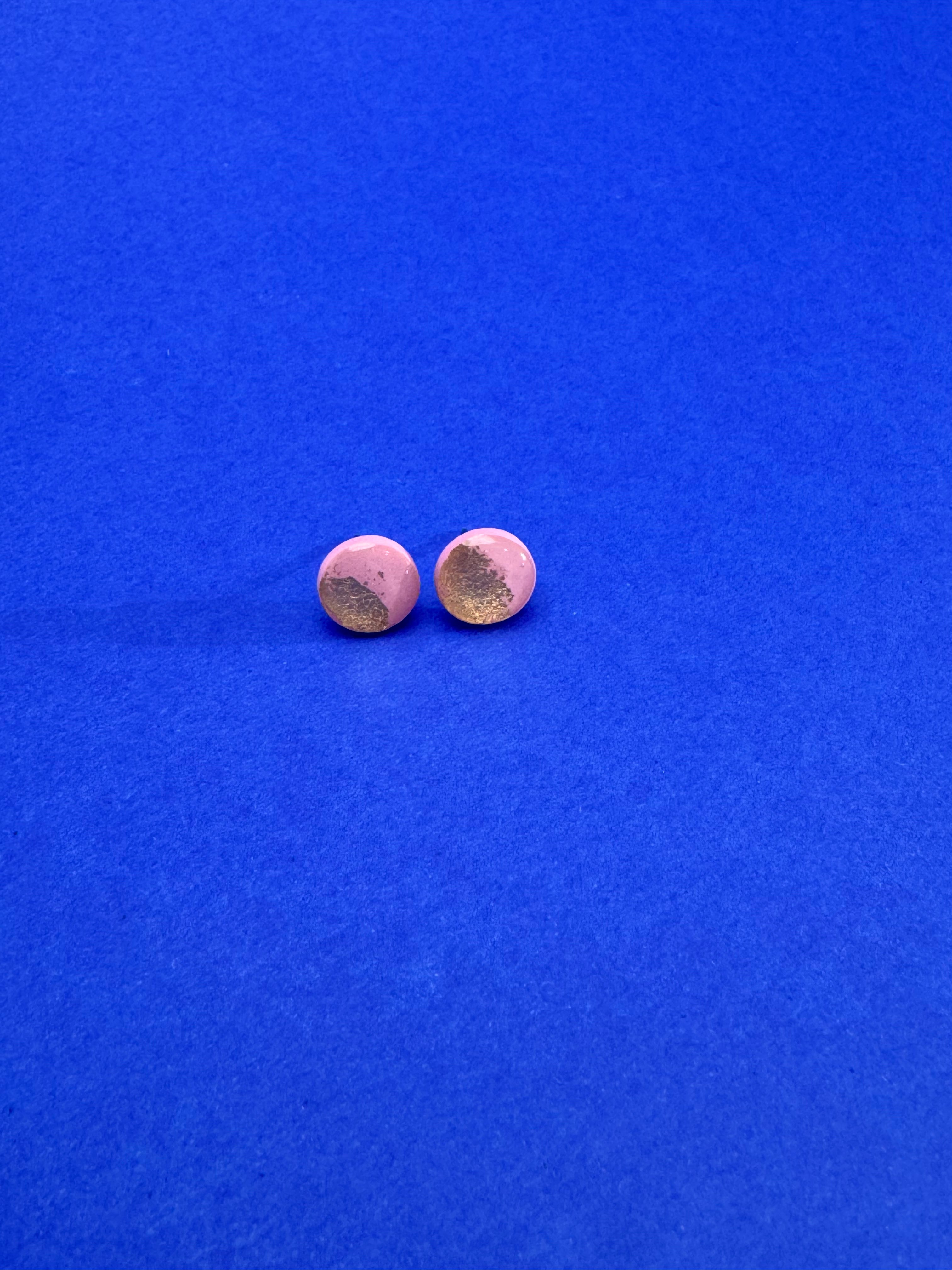 Basic Stecker Bold