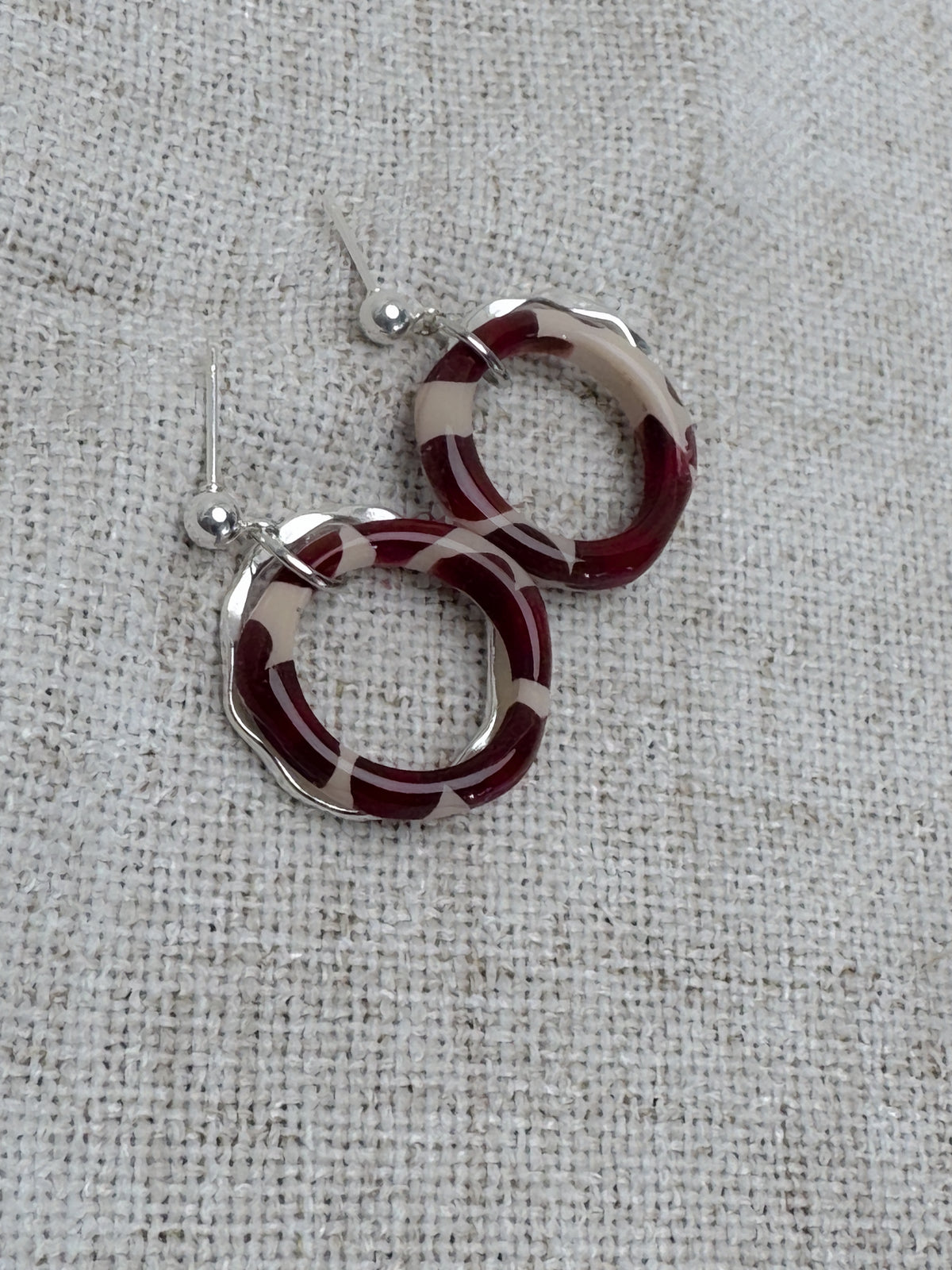 Burgundy Leo Silver